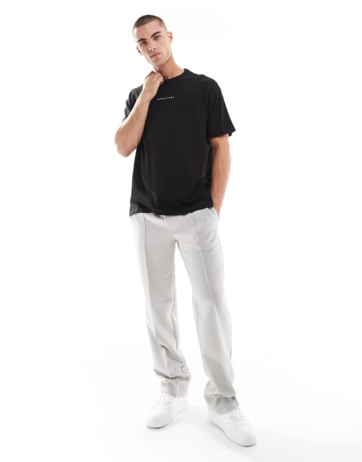 Tommy Jeans - T-shirt nera con logo lineare sul petto, 3 di 4
