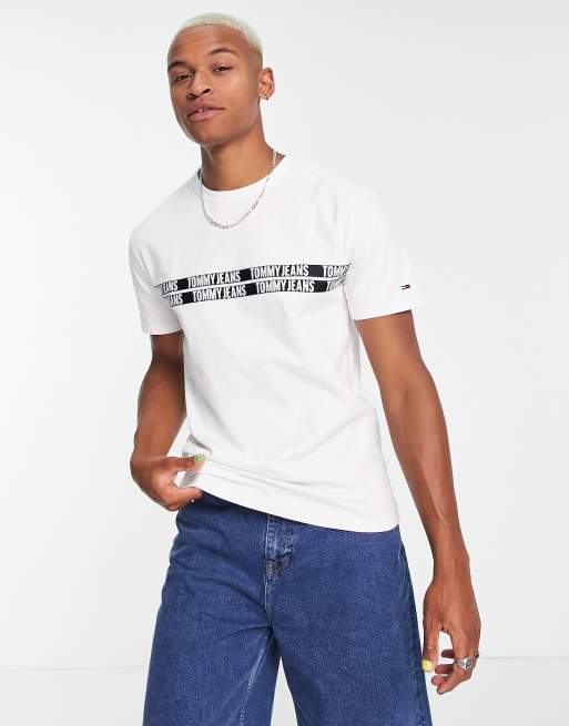 Hvilken en Tåget pige Tommy Jeans tape logo T-shirt in white | ASOS