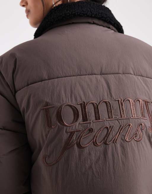 Tommy Jeans teddy collar puffer jacket in brown , 3 of 4