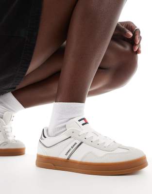 Tommy Jeans - Tennis-Sneaker in Weiß mit Gummisohle