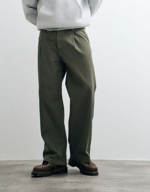 Tommy Jeans Theo Baggy-Fit Chinohose in Khaki mit Waschung, 5 von 5