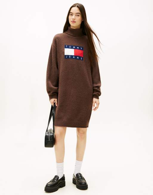 Tommy Jeans Tommy flag relaxed maxi jumper dress in dark brown