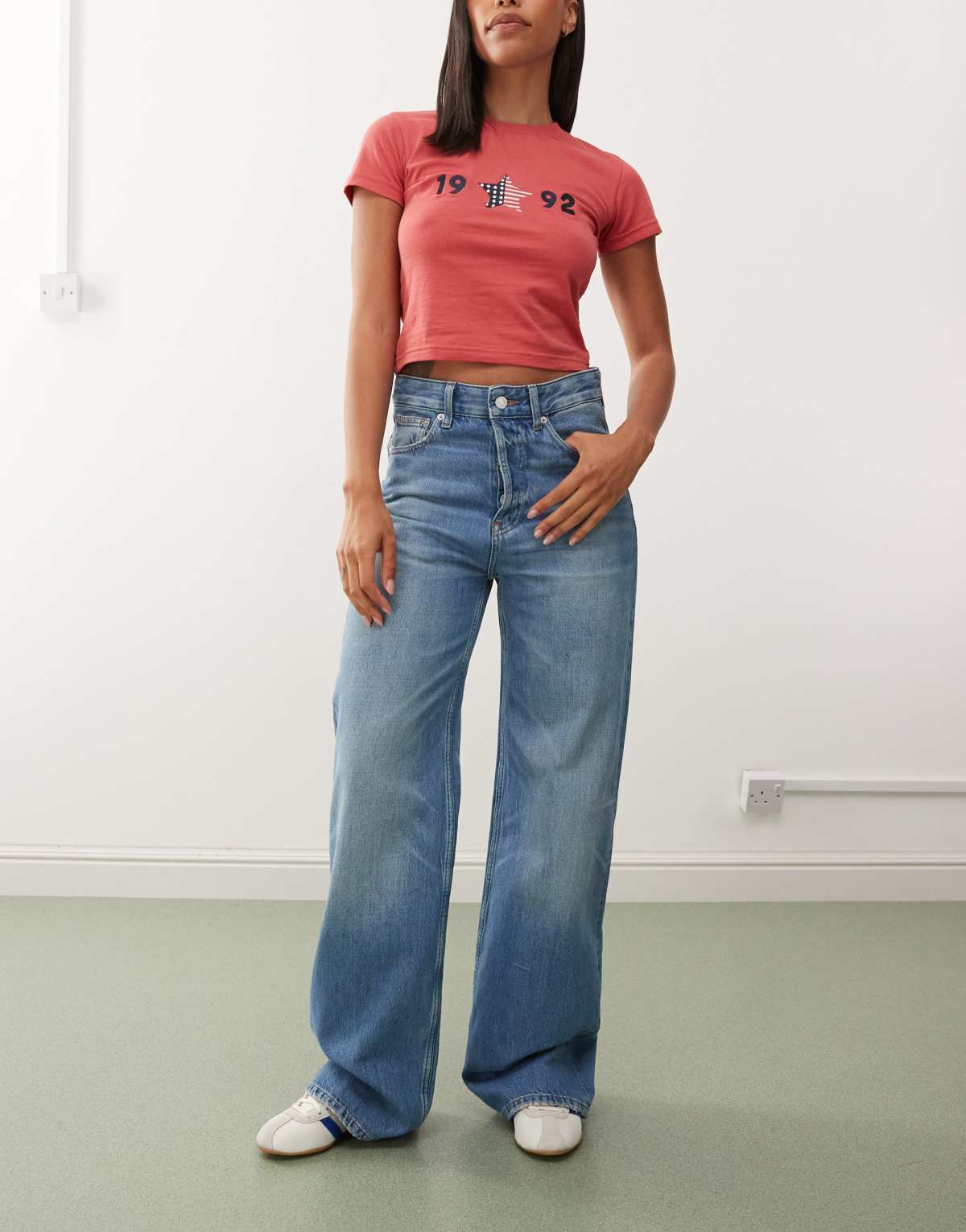 Tommy Jeans tommy girl relaxed star jeans in dark wash