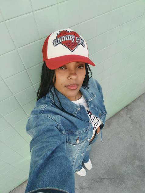 Tommy Jeans tommy girl trucker cap in red - view 1
