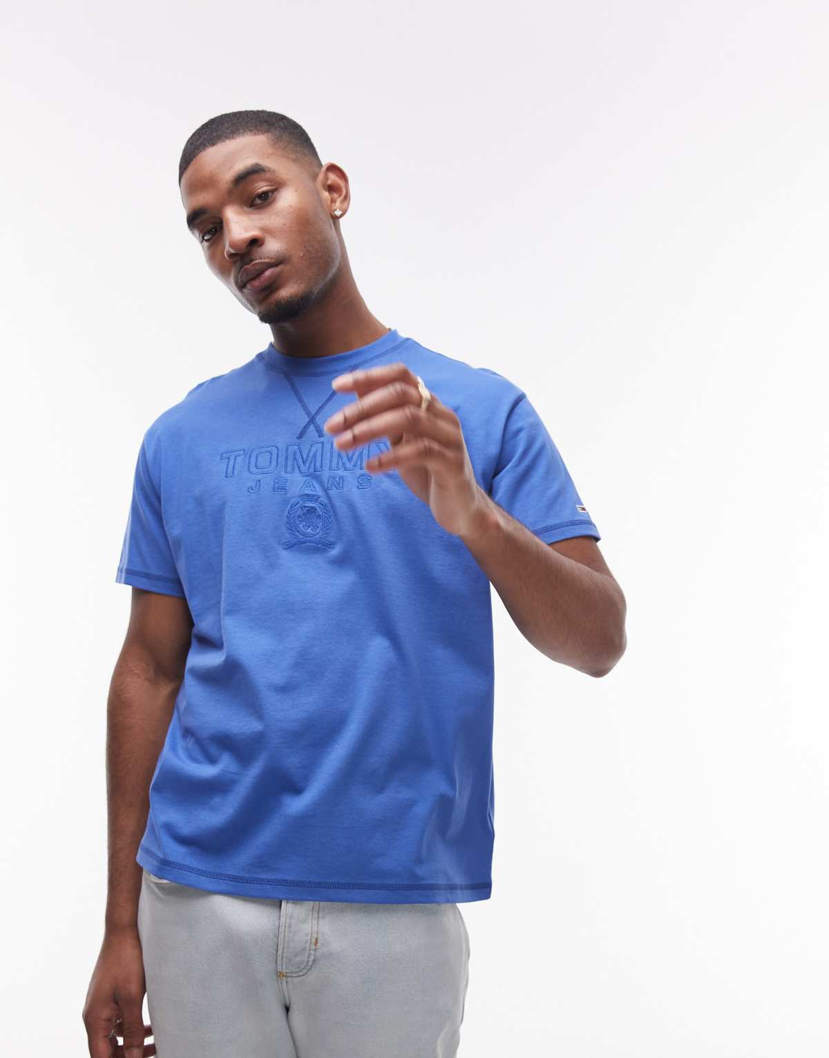 Tommy Jeans tonal crest t-shirt in blue