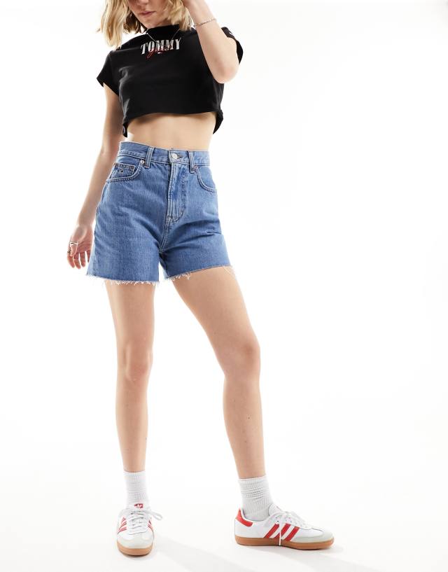 Tommy Jeans - ultra high denim mom shorts in mid wash