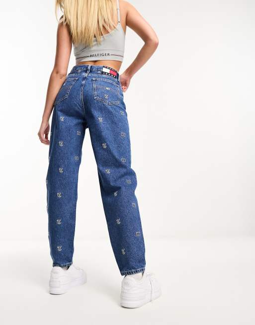 Tommy Jeans ultra high rise tapered mom jeans in mid wash, 5 of 5