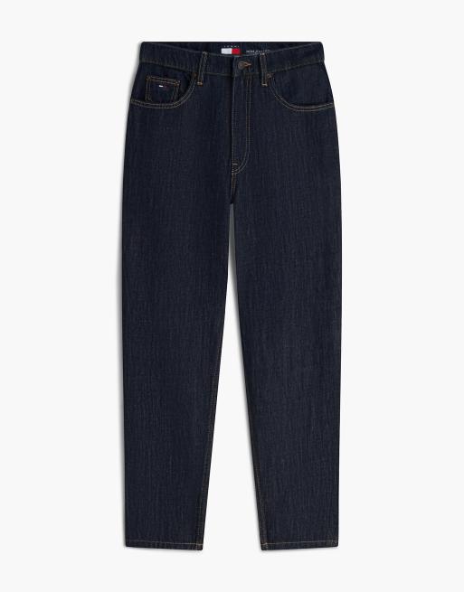 Tommy Jeans Ultra High Rise Tapered Mom Jeans mit Leinen in Dunkelblau, 5 von 6