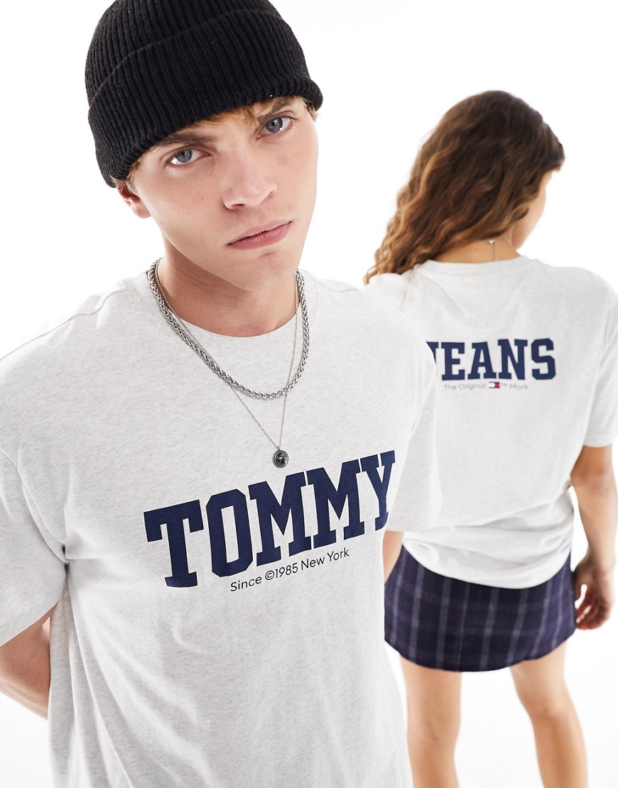 Tommy Jeans unisex regular DNA logo t-shirt in grey
