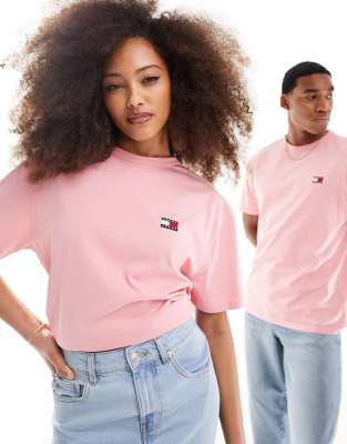 Tommy Jeans Tommy Jeans Unisex regular washed badge logo t-shirt in pink