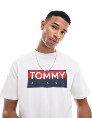 Tommy Jeans - Unisex-T-Shirt in Weiß mit großem, klassischem Logo