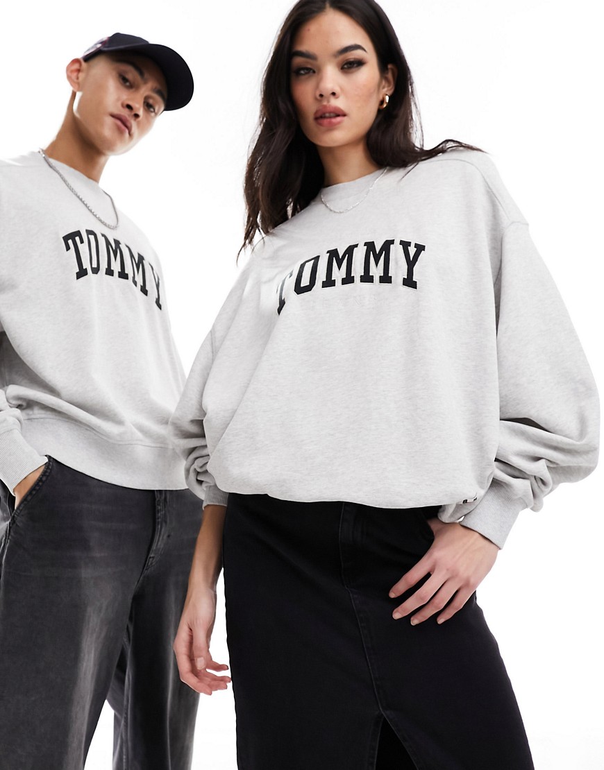 Tommy Jeans Unisex Varsity Sweatshirt In Gray