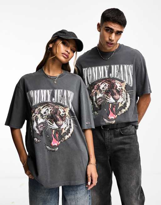 Tommy Jeans unisex vintage tiger logo t shirt in charcoal