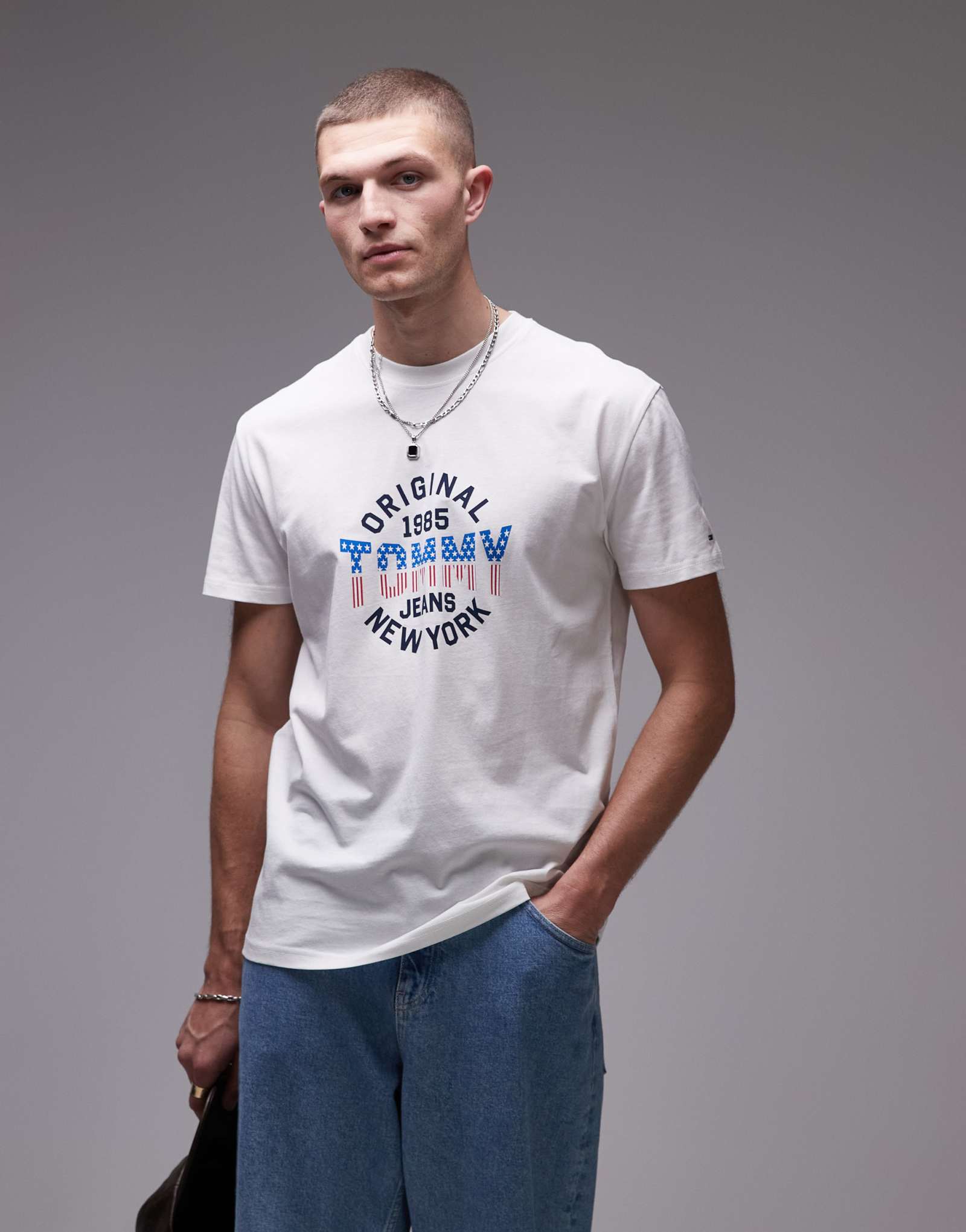 Футболка с рисунком Tommy Jeans usa circle белого цвета