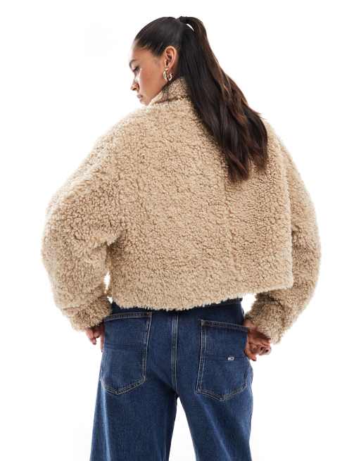 Tommy Jeans - Veste courte en imitation peau de mouton - Fauve, 3 de 4