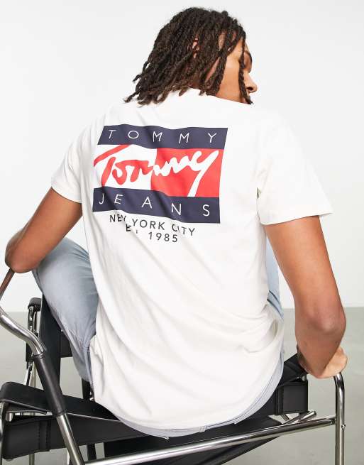 Tommy Jeans vintage flag signature back print t-shirt fit off white | ASOS