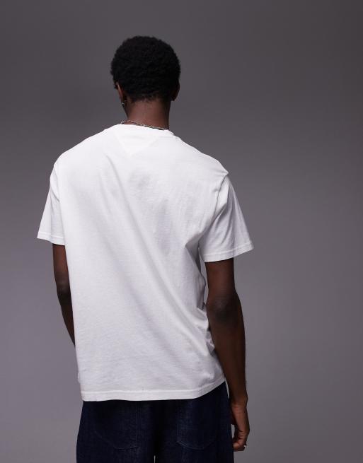 Tommy Jeans – Vit och blå t-shirt med stor, paisleymönstrad flagga, 4 av 4