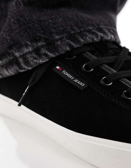 Tommy Jeans vulcanized suede sneakers in black, 2 of 5