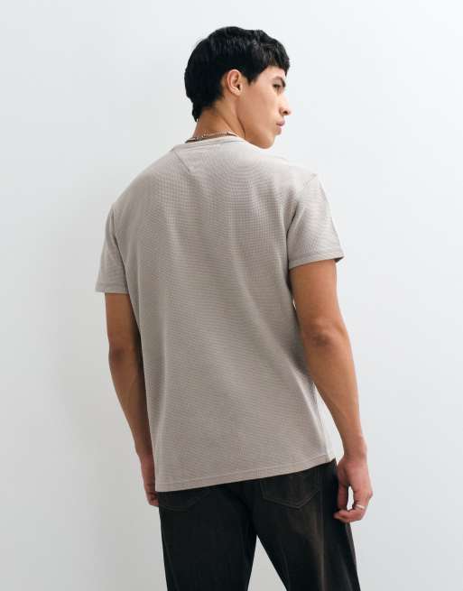 Tommy Jeans waffle T-shirt in stone, 4 of 5