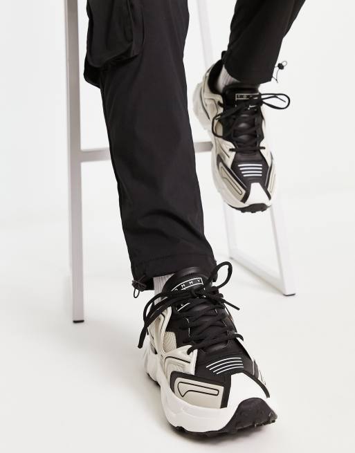 Tommy Jeans – Wander-Sneaker in Beige mit dicker Sohle