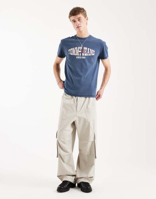 Tommy Jeans waving flag t-shirt in washed navy, 2 of 5