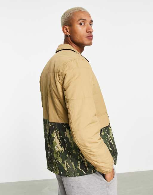 Tommy Jeans – Wendejacke einfarbig und mit Military-Muster in Marineblau/Beige, 4 von 4