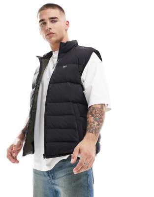 Tommy Jeans – Weste in Schwarz mit regulärer Passform