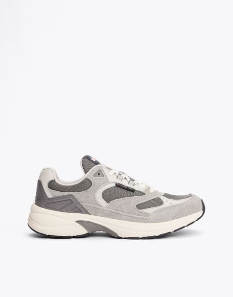 Tommy Jeans – Wildleder-Sneaker in Grau mit Blockfarben-Design - view 1