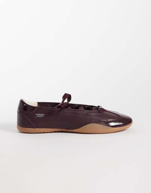 Tommy Jeans - zapatillas tipo ballet de piel en burdeos