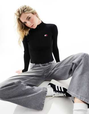 Черный кардиган со значком на молнии Tommy Jeans 16790₽