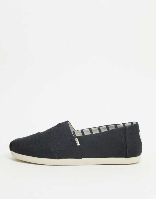 Toms – Alpargata – Svarta skor i slip on-modell 