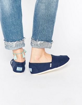 toms classic canvas slip on