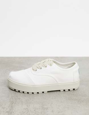 chunky flatform trainers