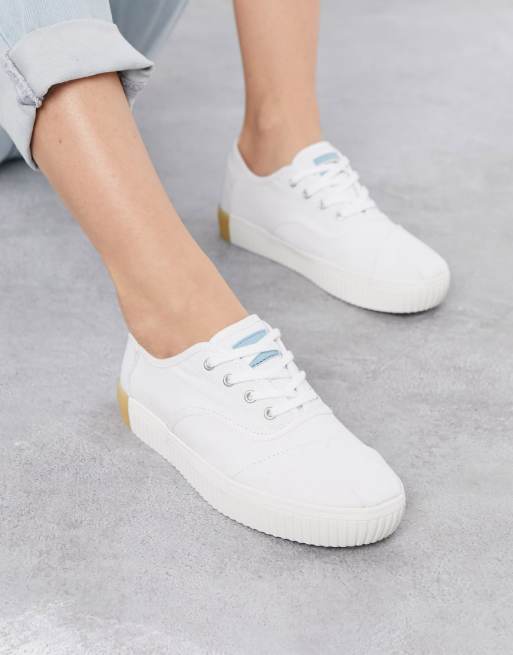 TOMS Cordones Indio vegan platform trainers in white