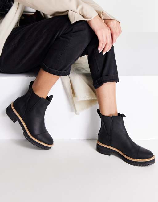 Toms water sale resistant boots