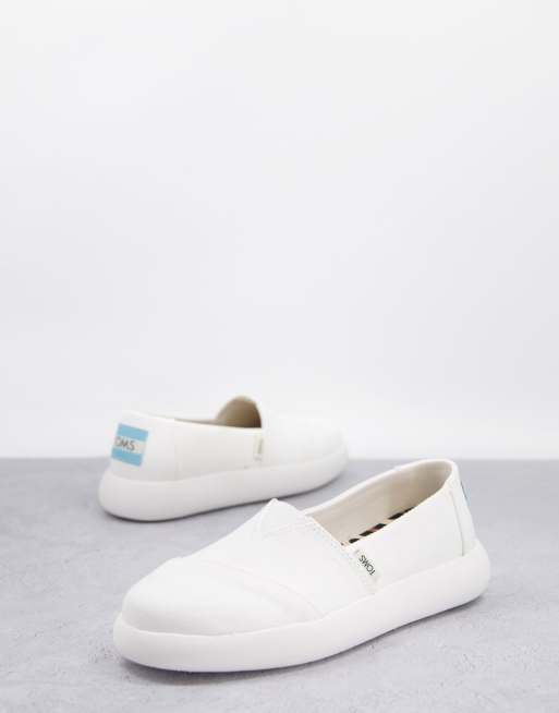 flat white toms