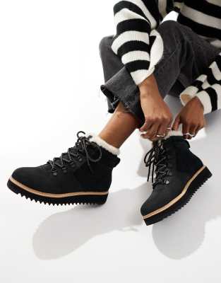 Toms Mojave boot in black