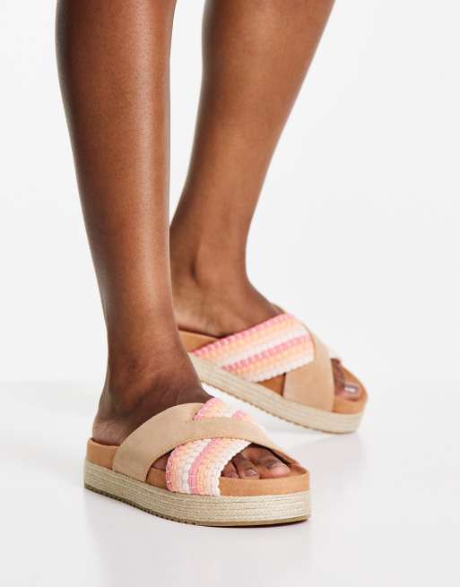 TOMS – Paloma – Flache Sandalen aus Wildleder und Webstoff mit überkreuztem Design in Beige