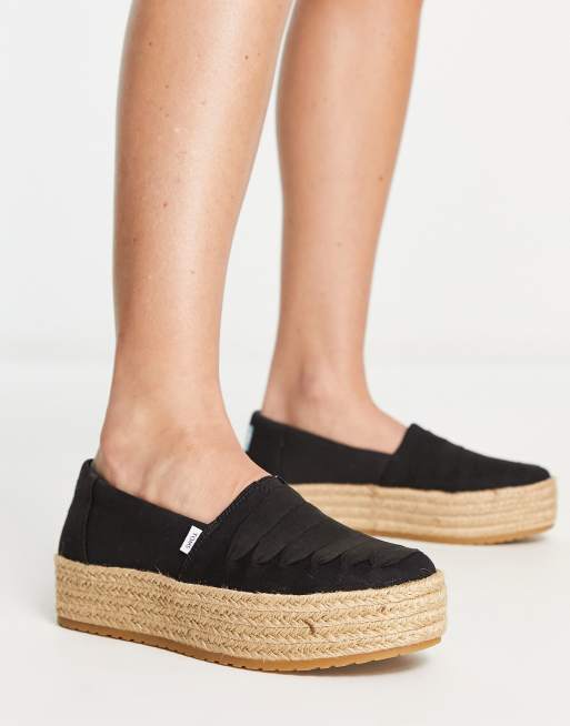 Platform espadrilles slip store on