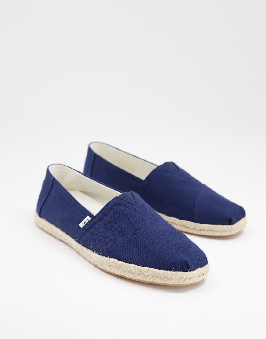 TOMS ALPARGATA SLIP ONS IN NAVY WITH ROPE SOLE