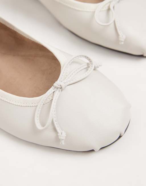 Tony Bianco Caspian ballet flats in white leather, 3 of 5