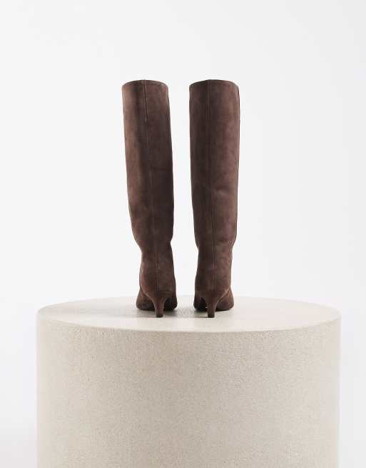 Tony Bianco Evysa laarzen met kittenhak en vierkante neus in espresso suède, 4 van 4