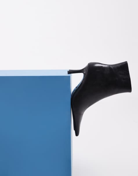 Tony Bianco Fomo bottines à talons à bout carré en cuir noir - view 1