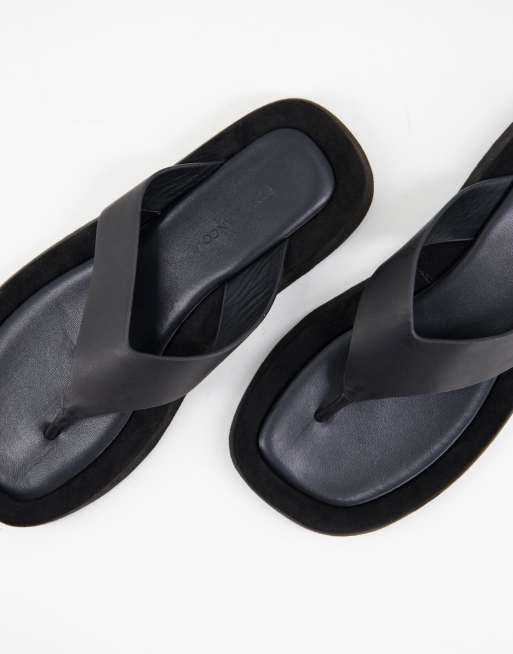 Tony Bianco Ives chunky flip flop sandals in black leather ASOS