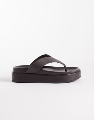  Jetta toe thong flatform sandals in chocolate brown