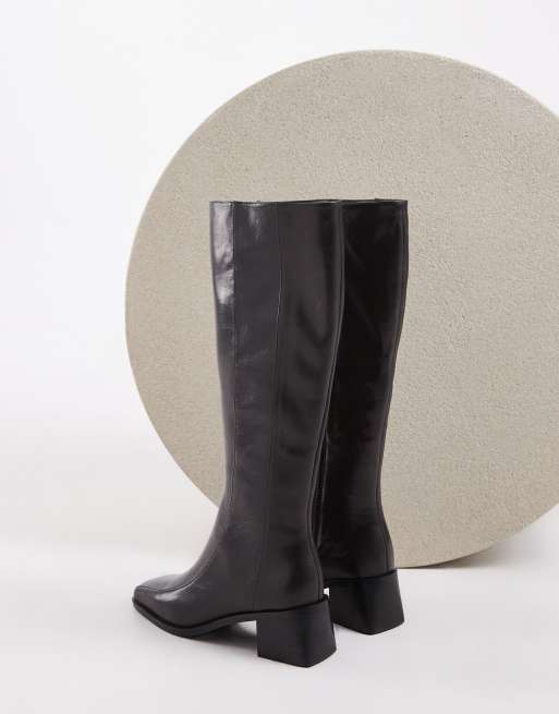 Tony Bianco Raye block heel knee boots in brown leather, 2 of 4