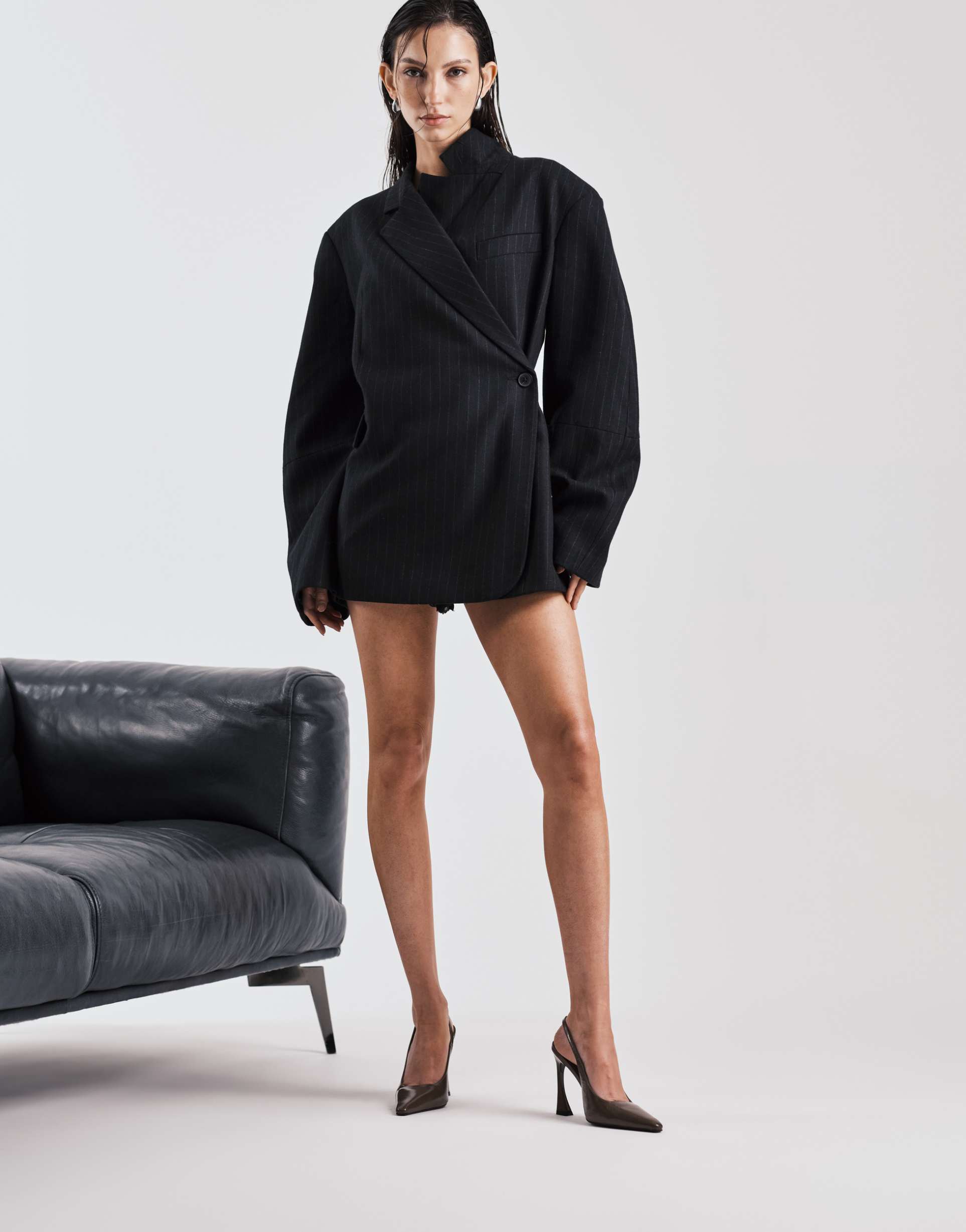 tony bianco sassy curved heel slingback shoes in taupe crinkle