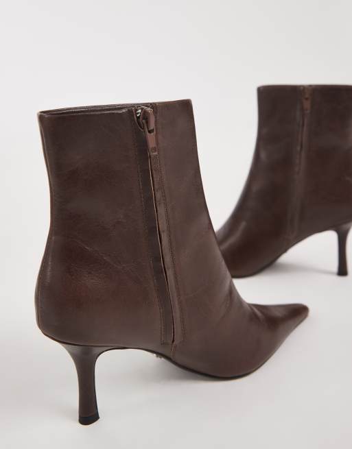 Tony Bianco Sweetie bottes à talon à bout pointu couleur chocolat vintage, 4 de 4