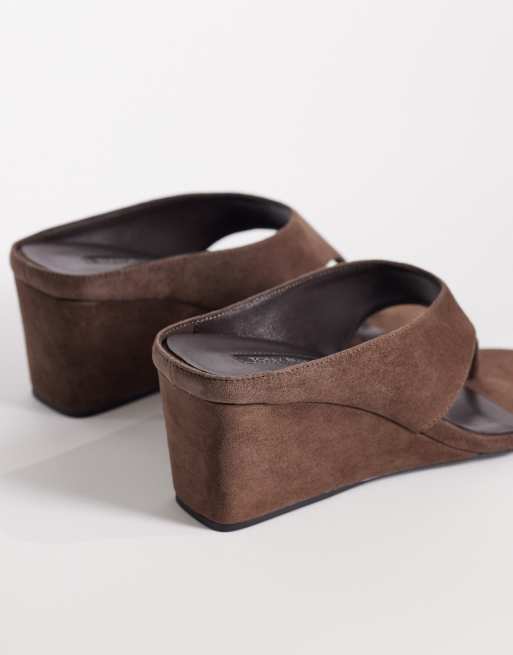 Tony Bianco Swift heeled wedge sandals in espresso suede, 3 of 4