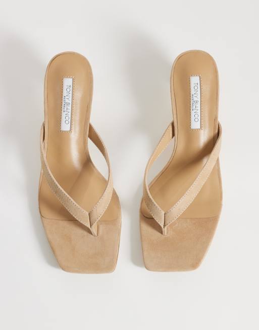 Tony Bianco - Topaz - Teensandalen met kittenhak in camel suède, 2 van 4